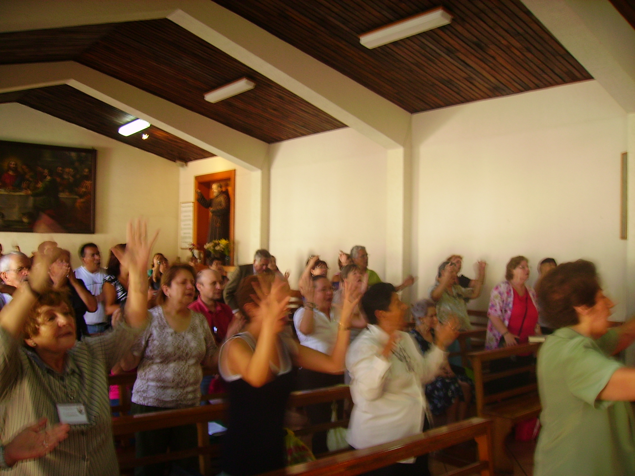 Grupos de oración católicos: Unidos en la fe y la oración ※